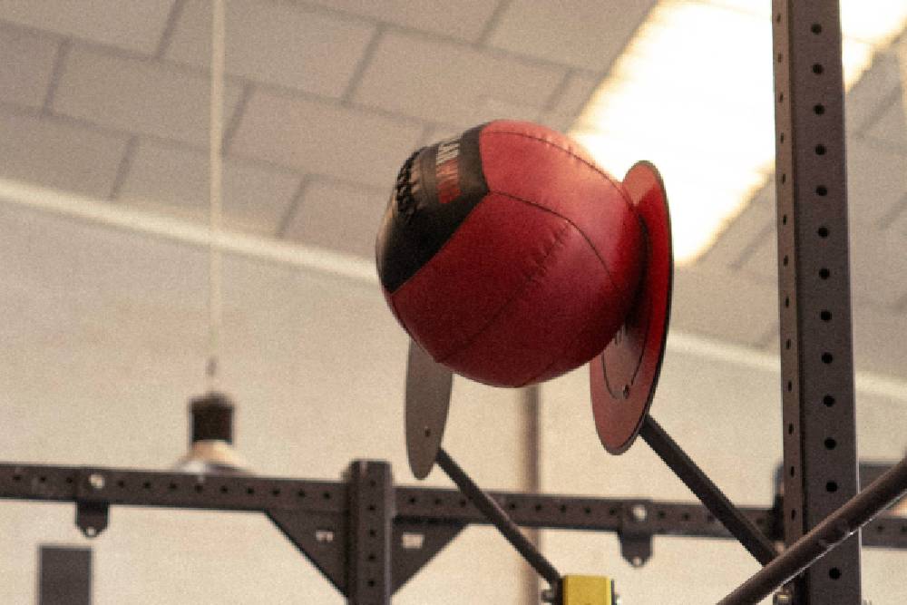 Técnica perfecta para lanzar el balón de CrossFit